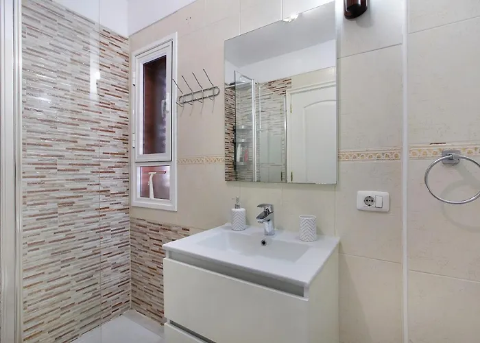 Front Puertito * Puertito de Guimar